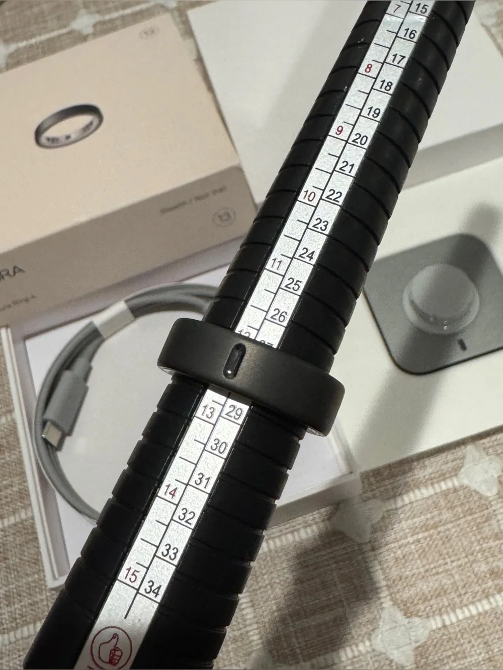 Oura Ring Gen 4 Stealth/ Noir Sz. 13 and 14